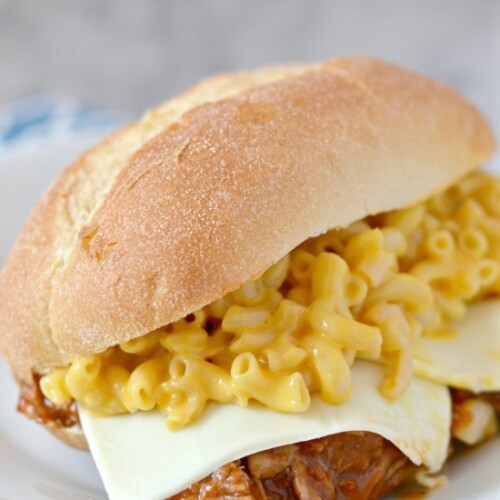 Pulled Pork Mac - Budget Friendly meals #RollIntoSavings #Shop