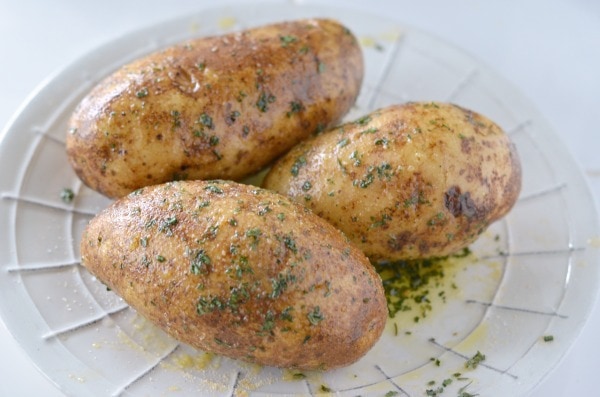 air fryer baked potatoes