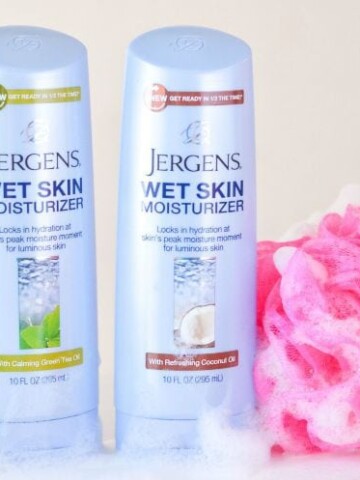 How to Winter Skin Care with Jergen's new Wet Skin Moisturizer