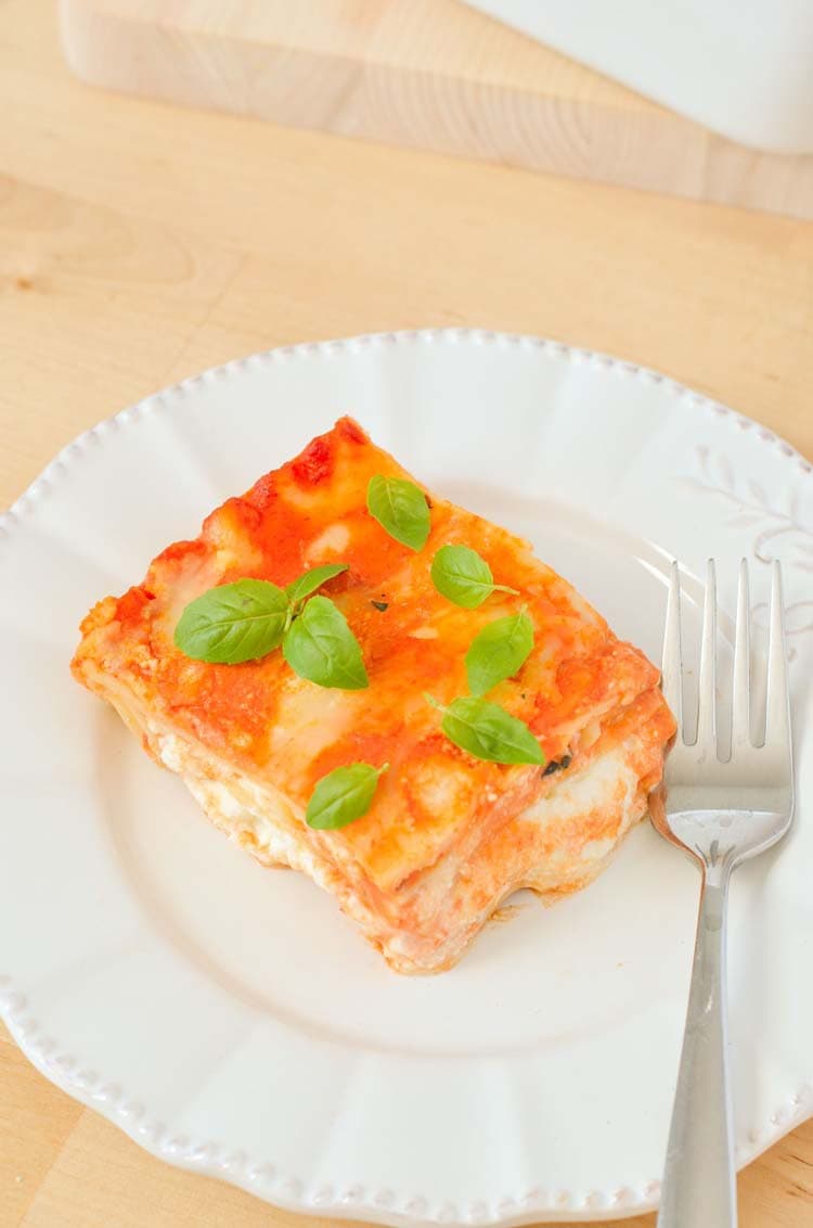 Easy to make Lasagna Recipe with Bertolli Pasta Sauce / Luscious Lasagna Recipe