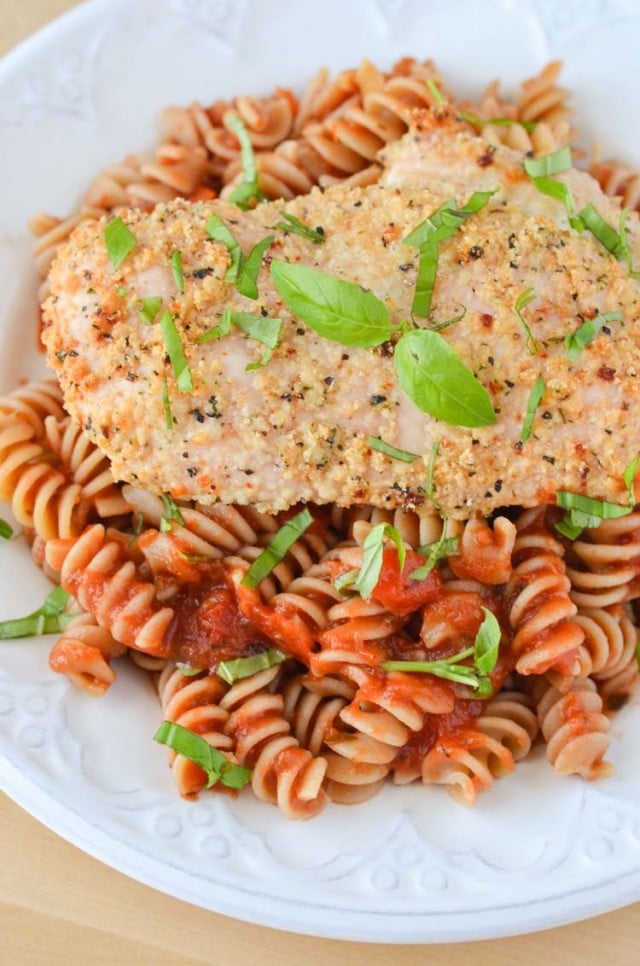 Easy Parmesan Garlic Chicken & Pasta Quick and Easy Recipe. Looking for great Chicken recipes? This is a must make, moist and juicy chicken breasts in less than 30 minutes! www.courtneyssweets.com