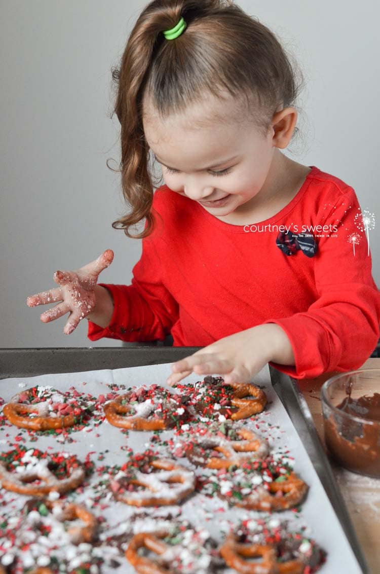 Chocolate Covered Holiday Pretzels Easy Recipe www.courtneyssweets.com