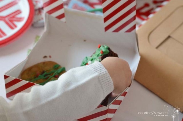 Holiday Baking Shop, a fun take on the traditional cookie swap this holiday season. www.courtneyssweets.com