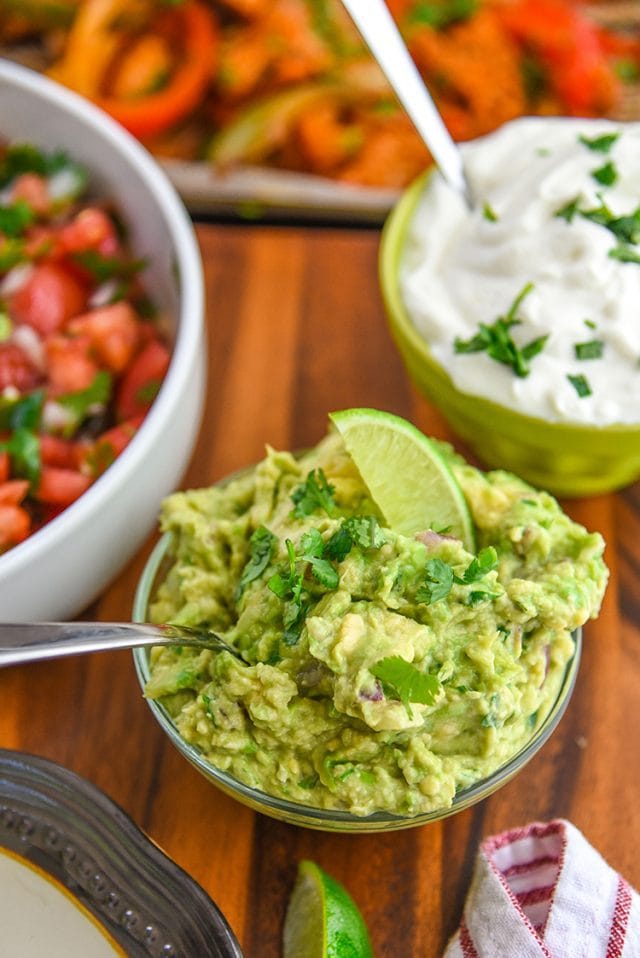 Mini Chef Mondays Fresh Guacamole Recipe - This is a great guacamole dip that is kid friendly, but still an authentic guacamole recipe.