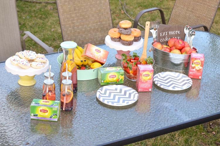 Ready for Spring Tea Party with Lipton - Quick and Easy party, fun for everyone!