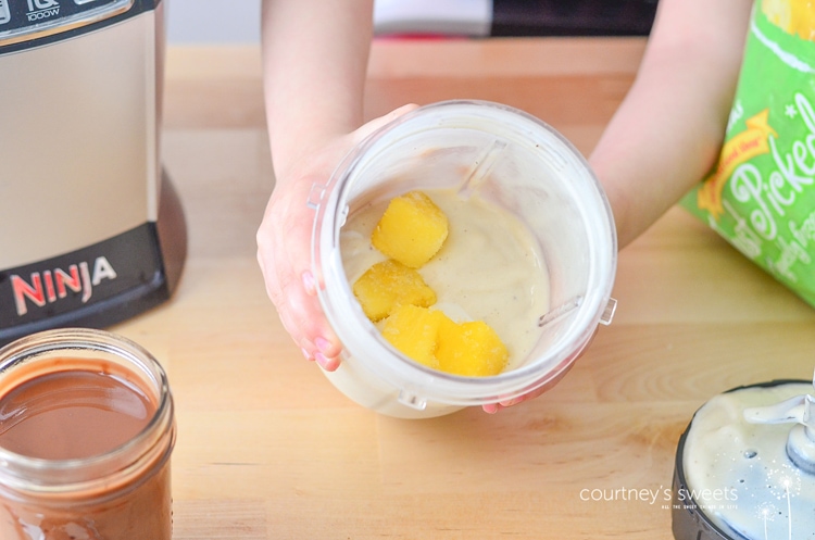 Healthy Banana Split Smoothie that you could easily enjoy for breakfast! Fun twist on the traditional dessert. 