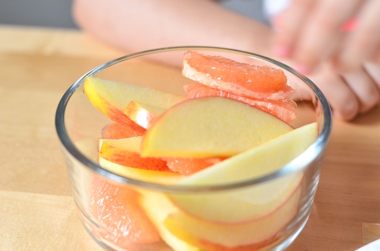 Easy Healthy Snack Recipe Sliced Apples for Kids