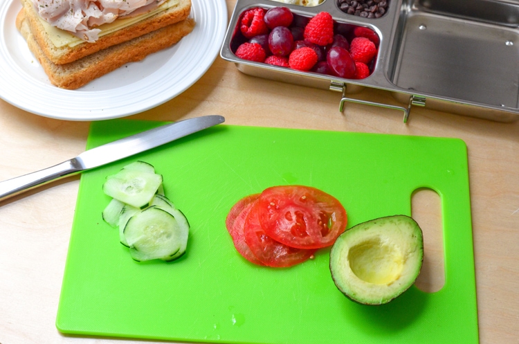 Turkey Cucumber Sandwich, a healthy back to school lunch recipe for kids or parents back to work!