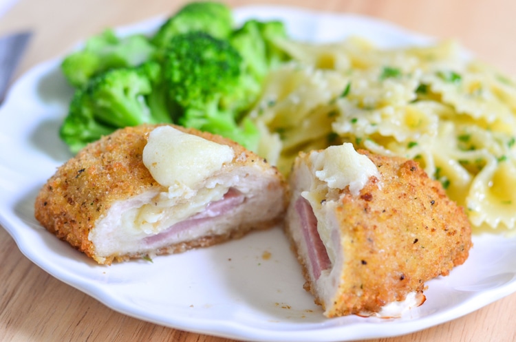 A delicious meal for the whole family to enjoy. Cook this entire meal in less than 40 minutes. Parmesan Garlic Butter Pasta with Barber Foods Chicken Cordon Bleu. Perfect for parties and entertaining.