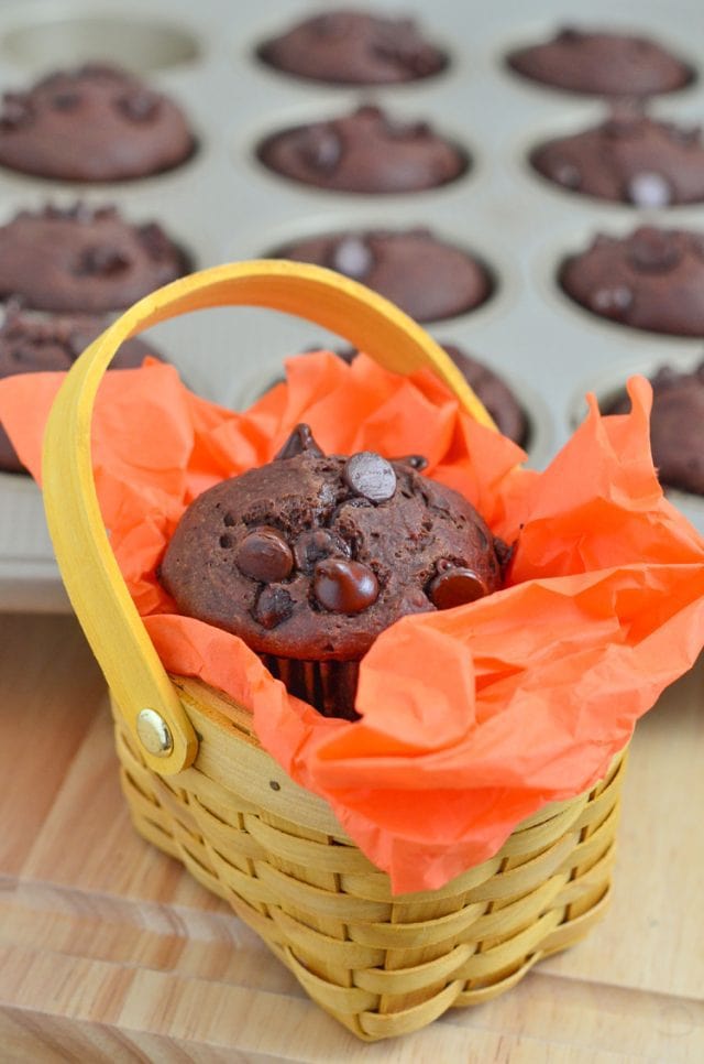 Double Chocolate Chip Muffins made a little healthier! The healthy recipe swaps are less fat, less sugar, but not less flavor. :) While you wait for your delicious muffin recipe to bake, your mini chef can enjoy playing in the Step2 Grand Luxe Kitchen!