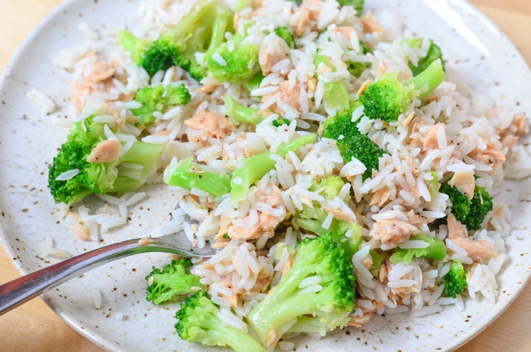 Enjoy our Lemon Pepper Salmon and Rice Salad for a quick and easy lunch! Portion control and meal planning just got easier and it's filled with wholesome ingredients. 