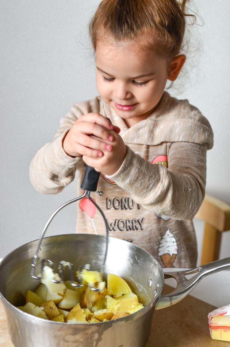 cheesy garlic mashed potatoes kid friendly recipe