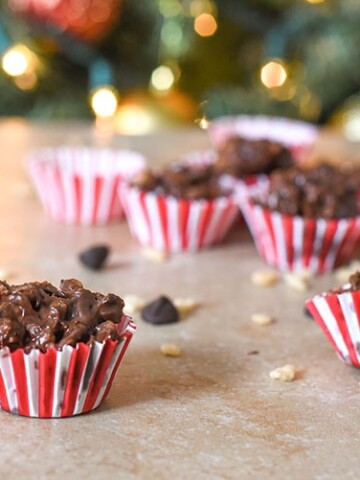 Easy candy recipe, Chocolate Peanut Butter Balls Rice Krispies! Great for gift giving during the holiday season or even enjoy as a quick snack.