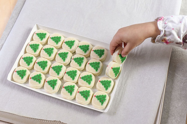 Easy Cookies To Make With Kids. This simple recipe is so easy that kids can make it with just a little help this holiday season! 