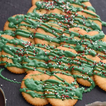 Make a salty and sweet RITZ Crackers Christmas tree recipe to entertain your guests this holiday season.