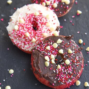 Mini Chef Mondays Easy Apple Donut Recipe for kids! Easy healthy snack using sprinkles for your favorite no bake holiday treats.