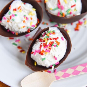 Kid Friendly Recipe Easter Egg Ice Cream Chocolate Bowls are so much fun for kids to not only make but to eat too! Edible Chocolate Cups DIY Dessert Recipe. Spoon!