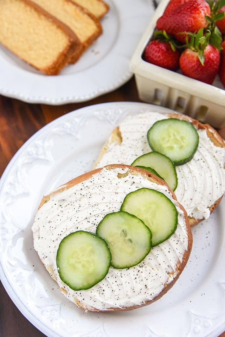 Simple and fun Mother's Day Brunch Breakfast that is kid friendly for mom and little ones. Bagel Breakfast and brunch strawberry pound cake dessert.