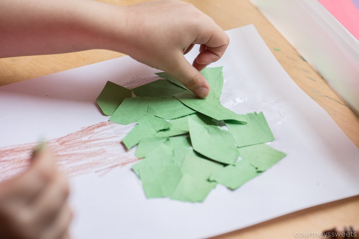 making a tree craft for preschoolers