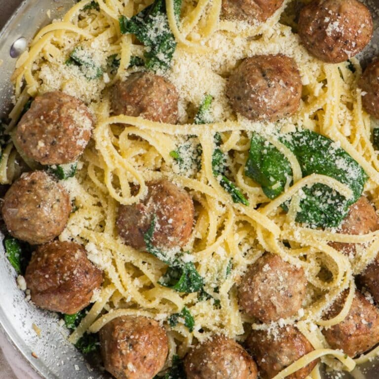 garlic olive oil pasta with meatballs and spinach