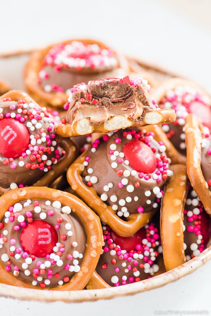 inside of rolo pretzel bites