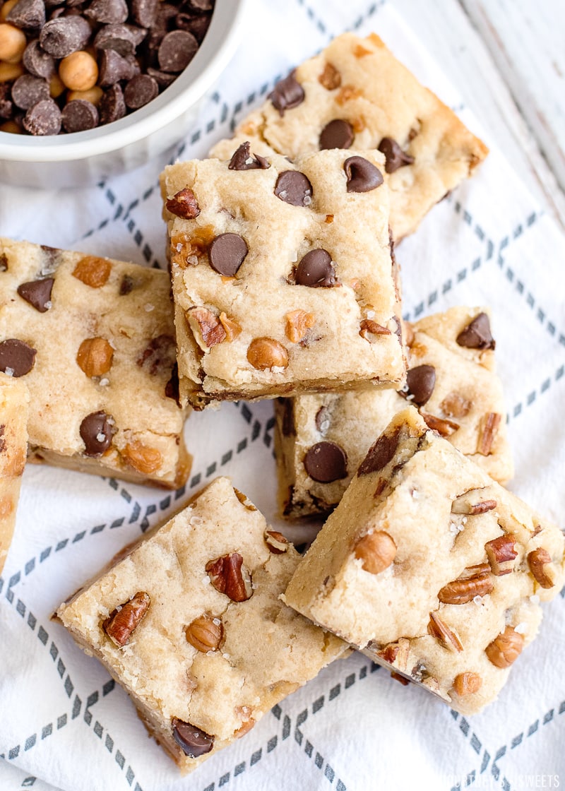 Salted Caramel Chocolate Chip Cookie Bars with Pecans Courtney's Sweets