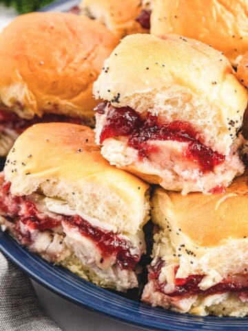 turkey sliders with brie and cranberry sauce