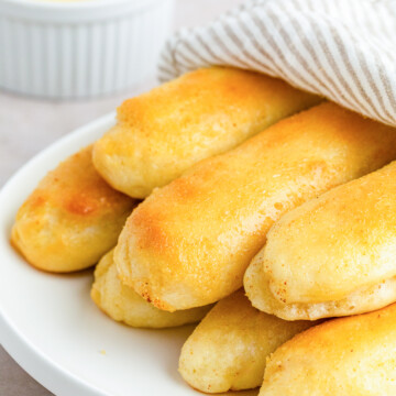 copycat olive garden breadsticks.