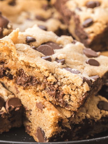 chocolate chip cookie bars